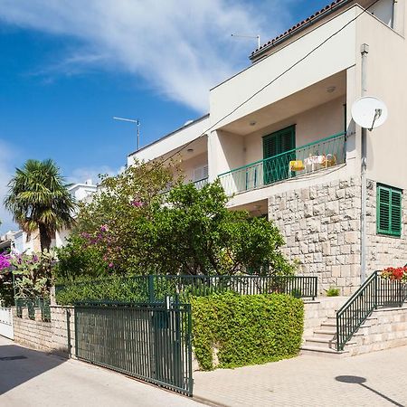 Apartment Nevia Макарска Стая снимка
