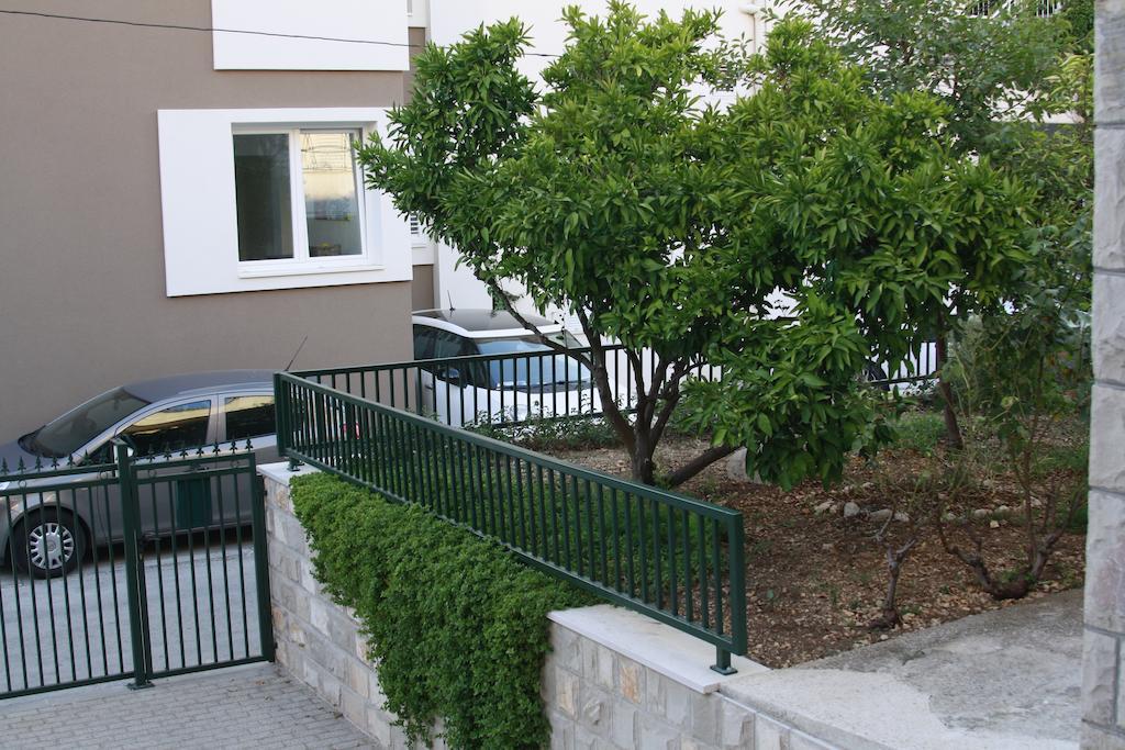 Apartment Nevia Макарска Стая снимка